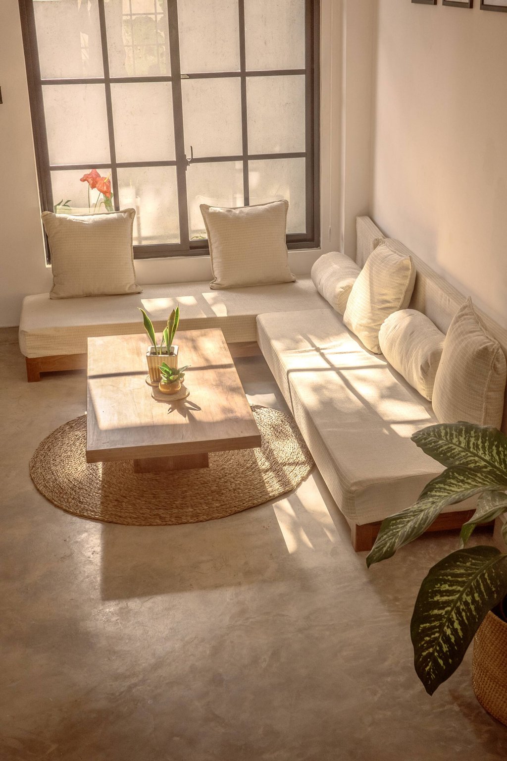 Casa L-shaped sofa and coffee table