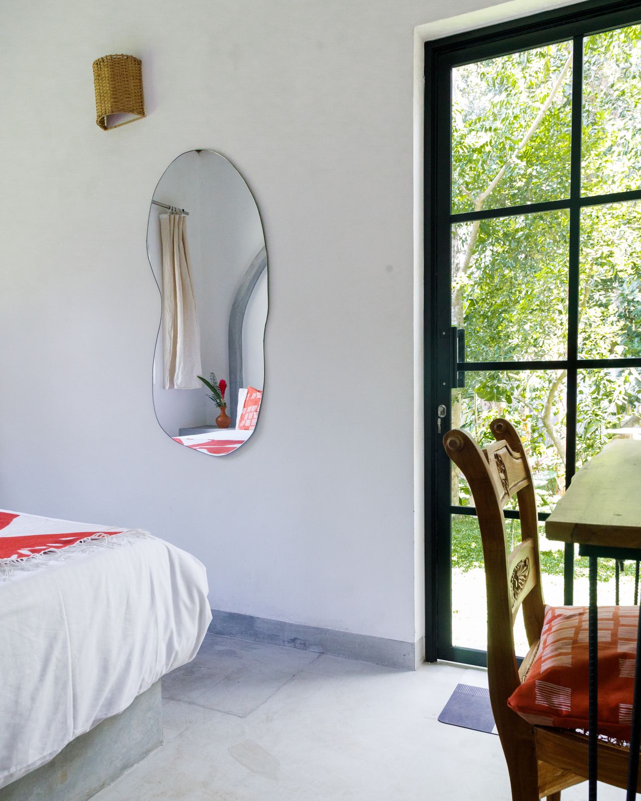 Safiya second bedroom mirror and window